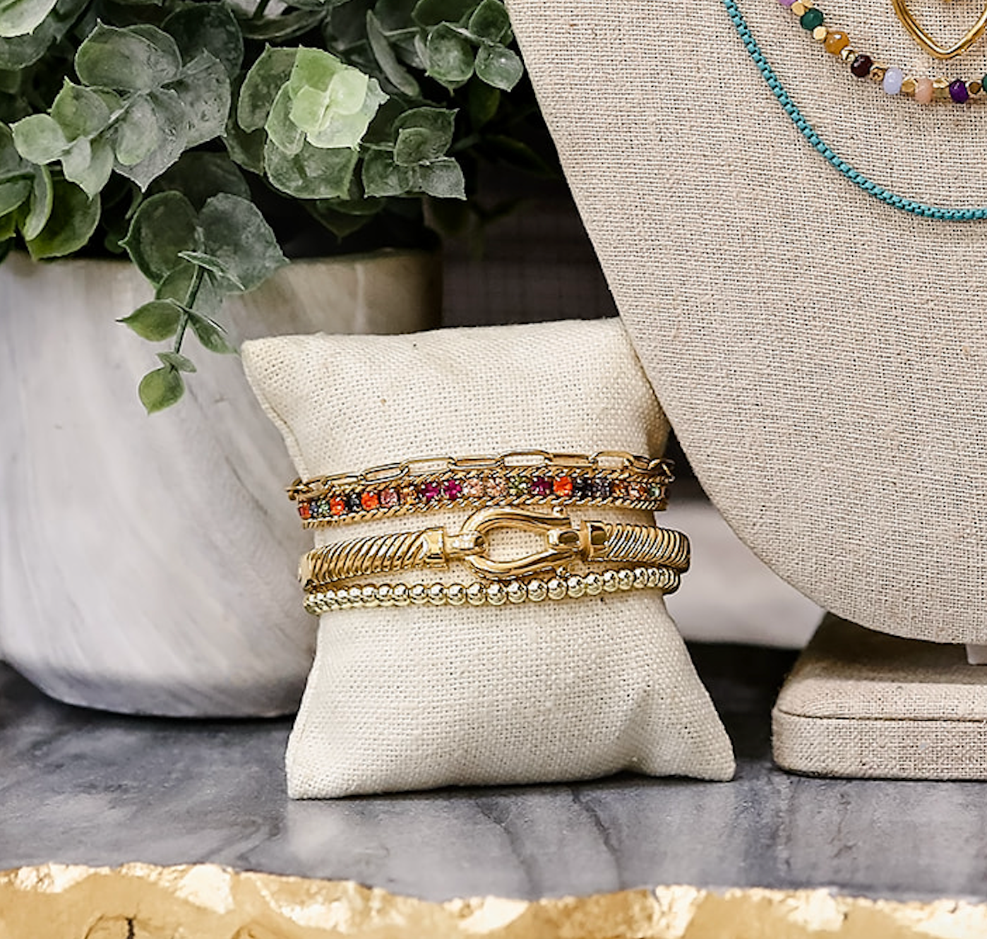 Farrah Bangle