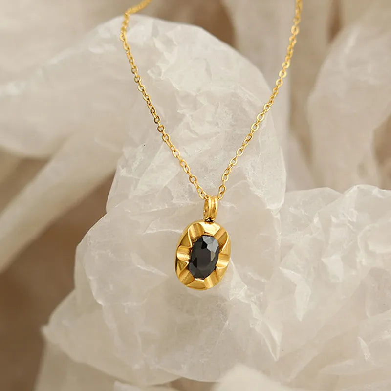 Bianca Pendant Necklace