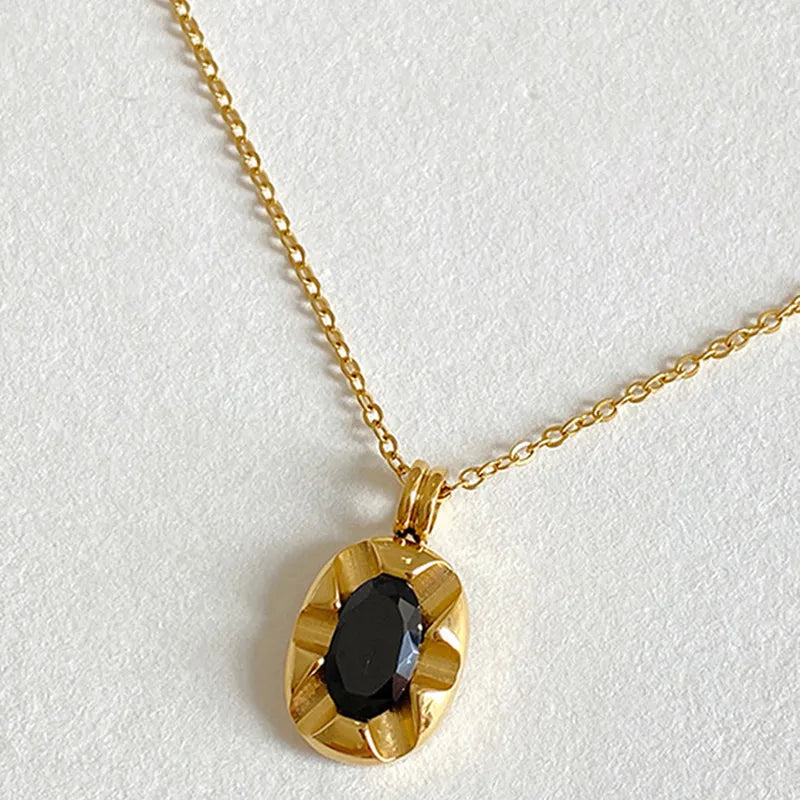 Bianca Pendant Necklace