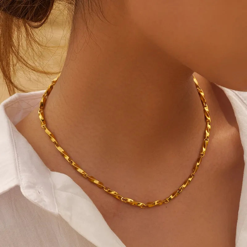 Valencia Chain Necklace