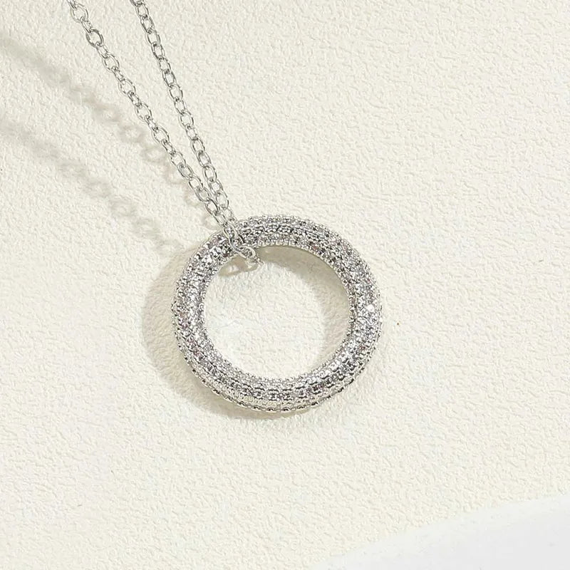 Paula Circle Pendant Necklace (Pre-Order)