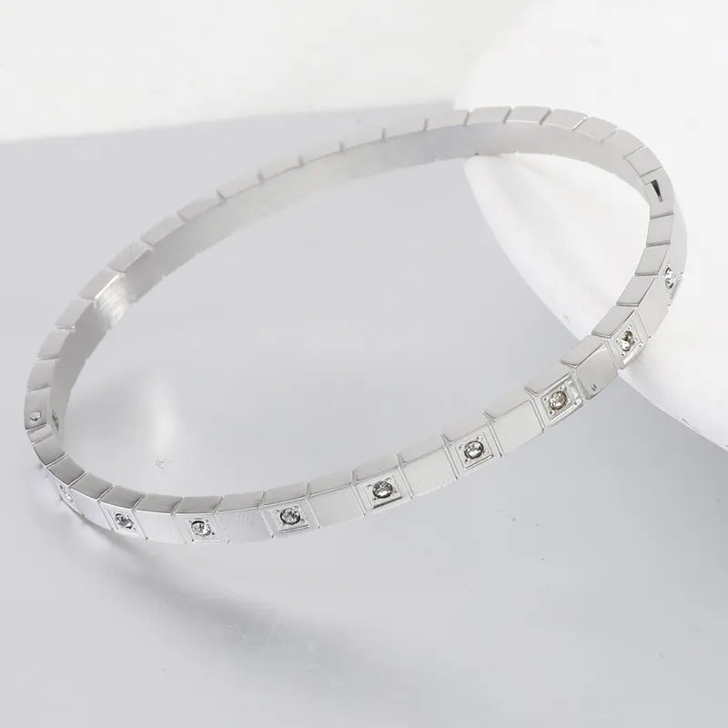 Thin Textured Bangle (Pre-Order)