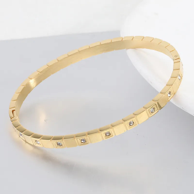 Thin Textured Bangle (Pre-Order)