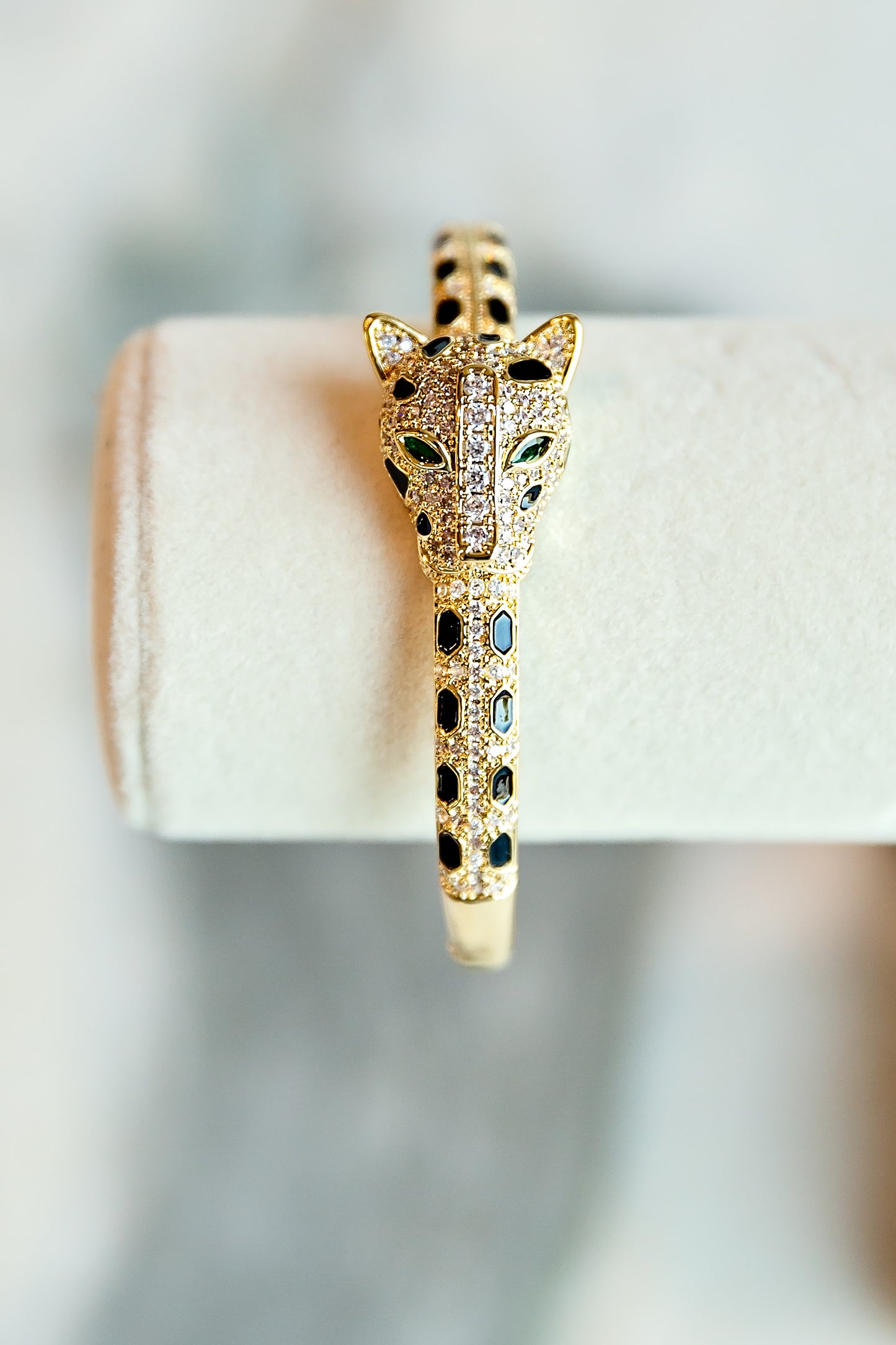 Pardos Bangle | Pre-Order