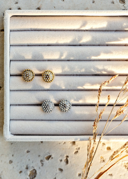 Mia Studs
