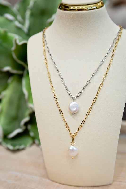Vera Pearl Necklace