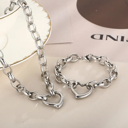 Alice Heart Bracelet (Pre-Order)