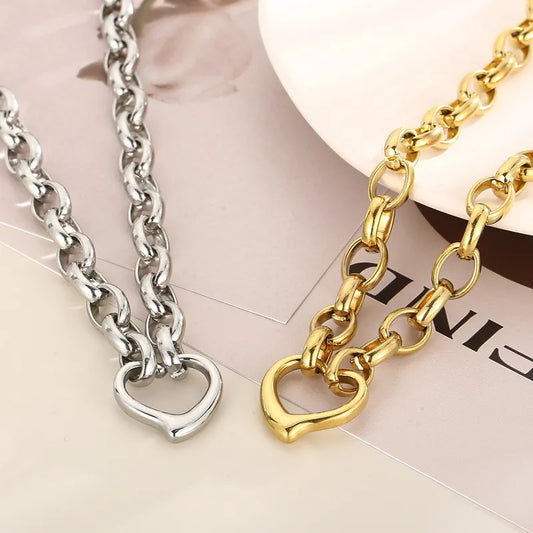 Alice Heart Necklace (Pre-Order)